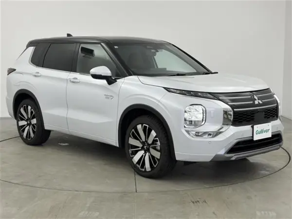 Mitsubishi Outlander PHEV 2.4 P Executive Package 4WD — photo 9