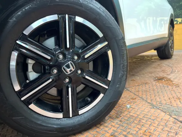 Honda Vezel 1.5 e:HEV X — photo 9