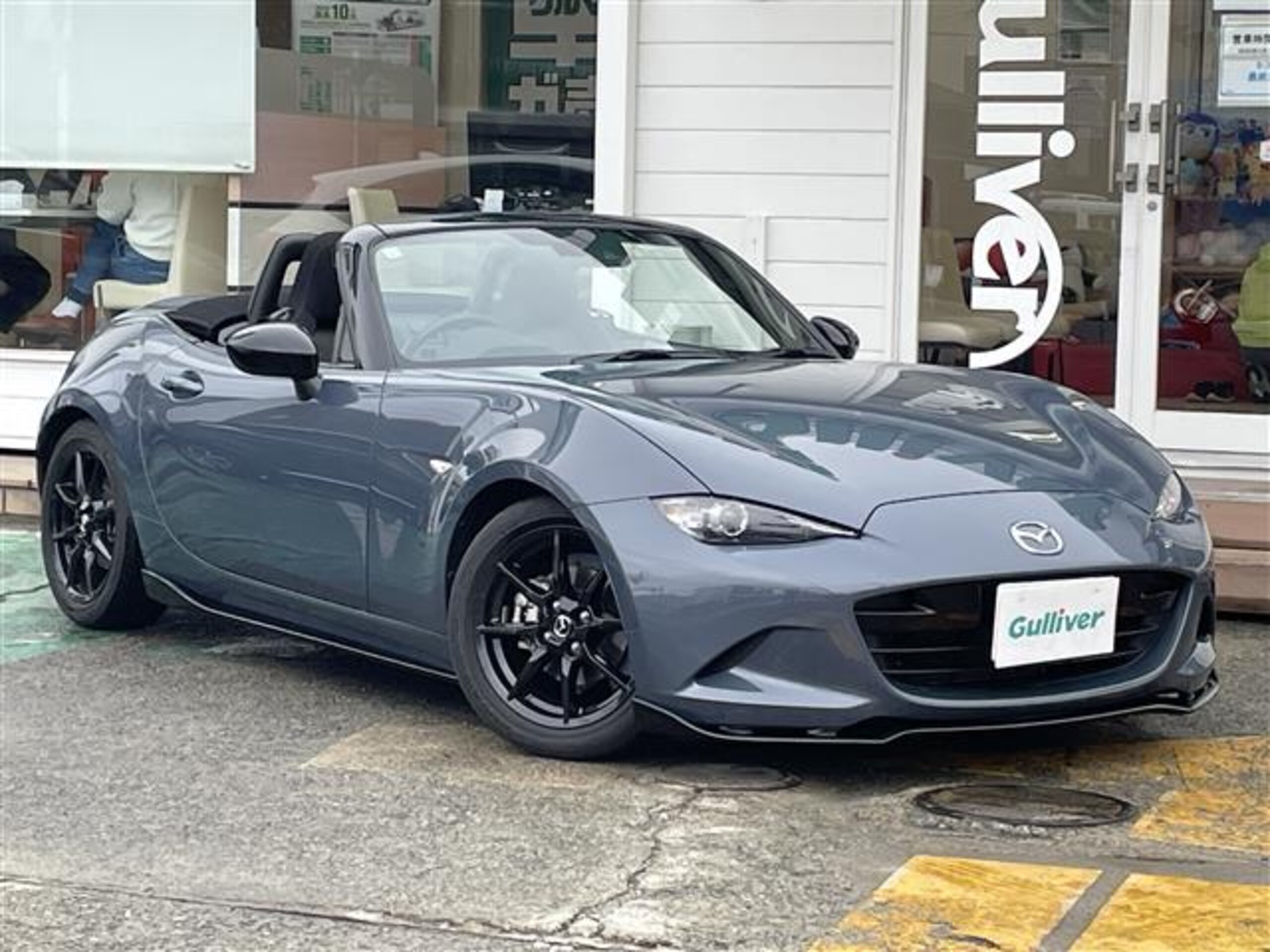 2021 Mazda Roadster — photo 3