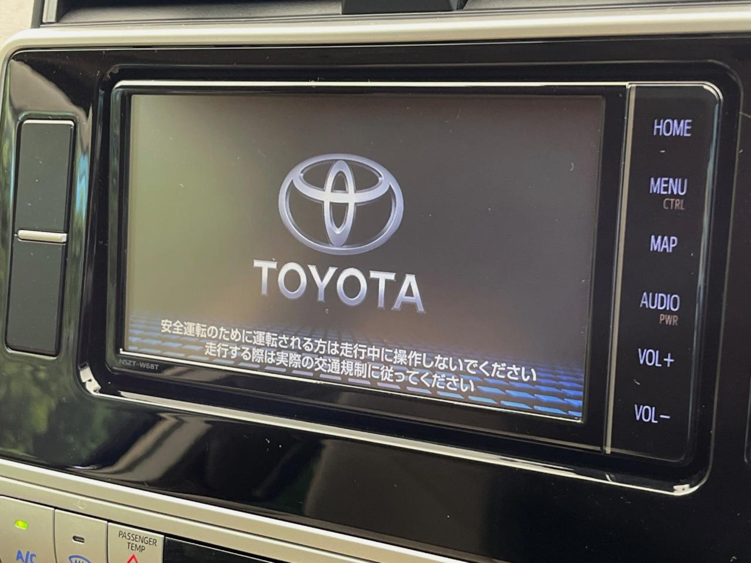 2021 Toyota Land Cruiser Prado — photo 3