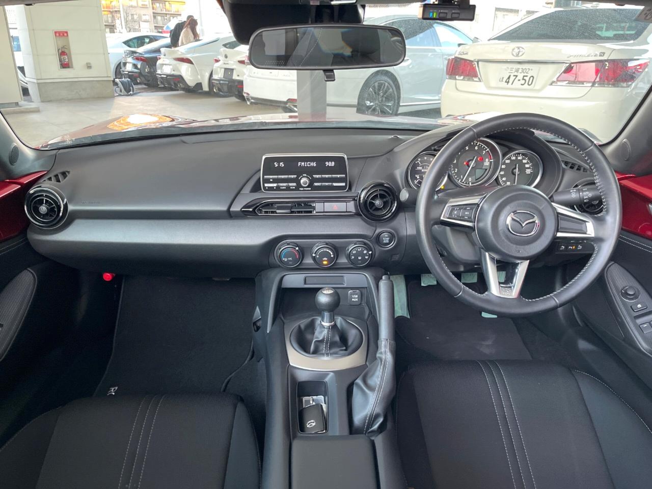 2021 Mazda Roadster — photo 2