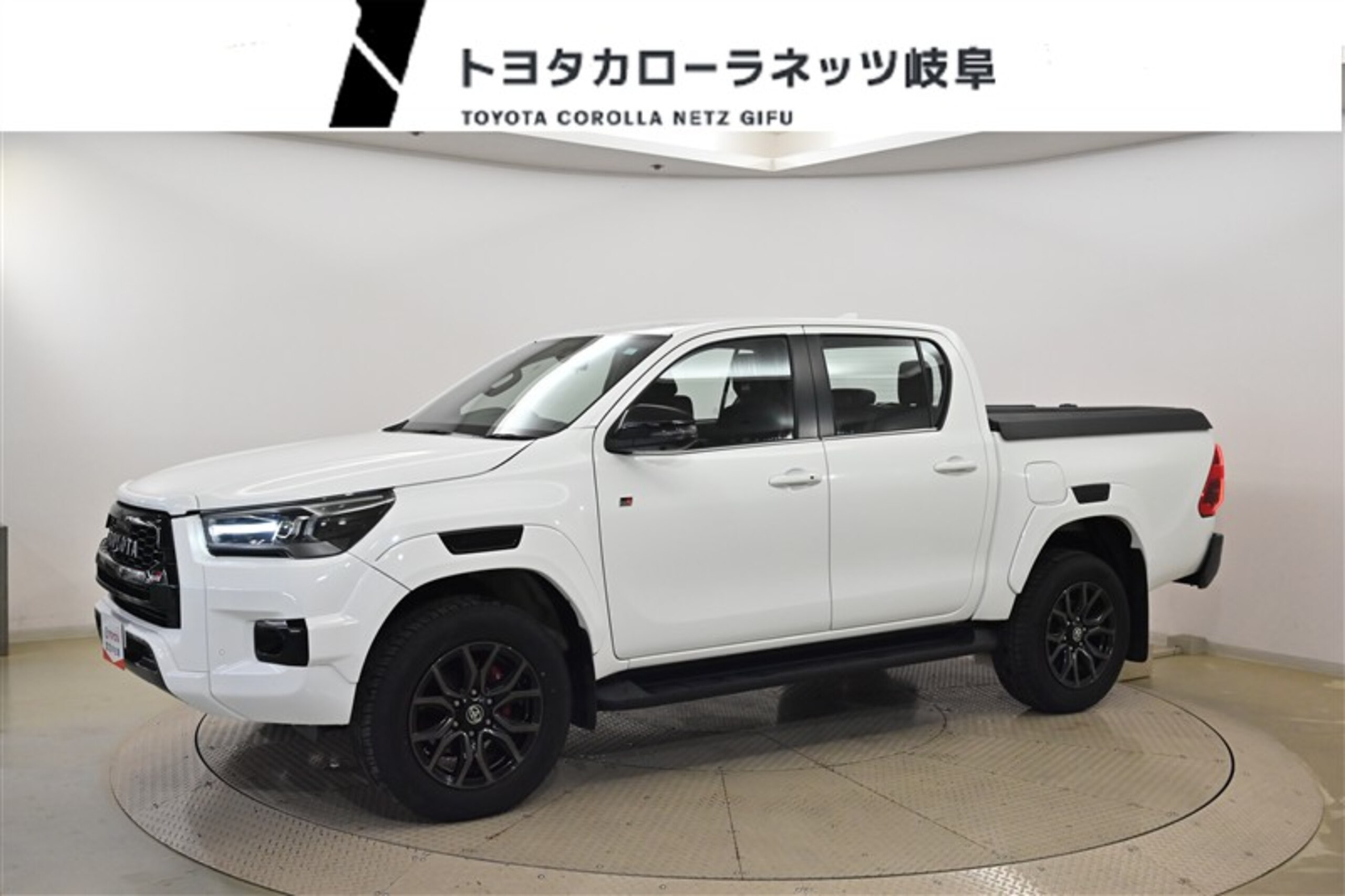 Toyota Hilux 2.4 Z GR Sport Diesel Turbo 4WD with Navigation and Panoramic View Monitor