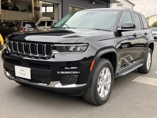 2023 Jeep Grand Cherokee — photo 3