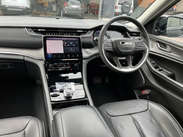 Jeep Grand Cherokee Limited 4WD 18-inch Alloy Wheels Apple CarPlay Lane Keep Assist Blind Spot Monitor Around View Monitor (Diamond Black Crystal) — photo 8