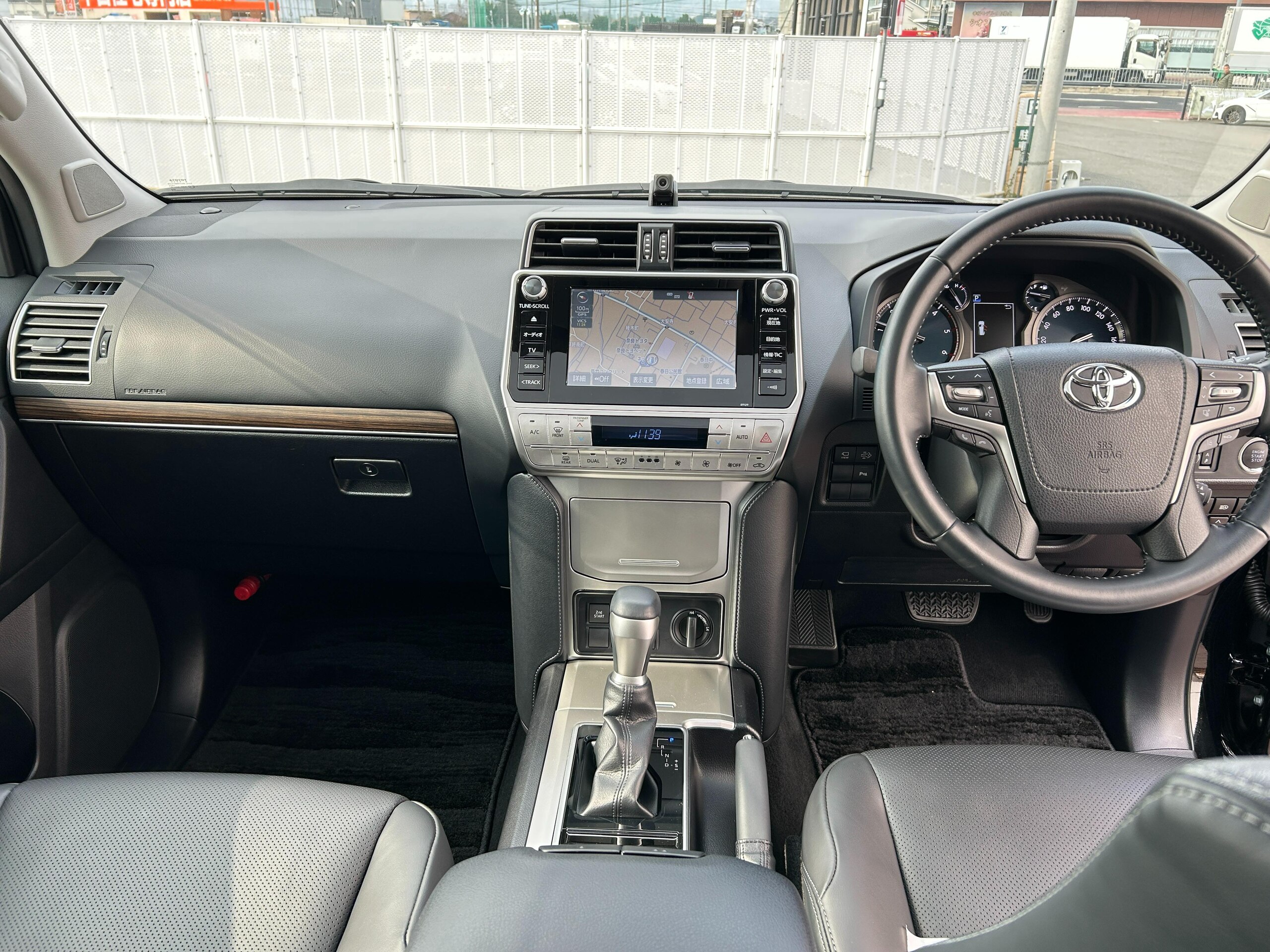 Toyota Land Cruiser Prado 2.8 TX L Package Diesel Turbo 4WD — photo 7