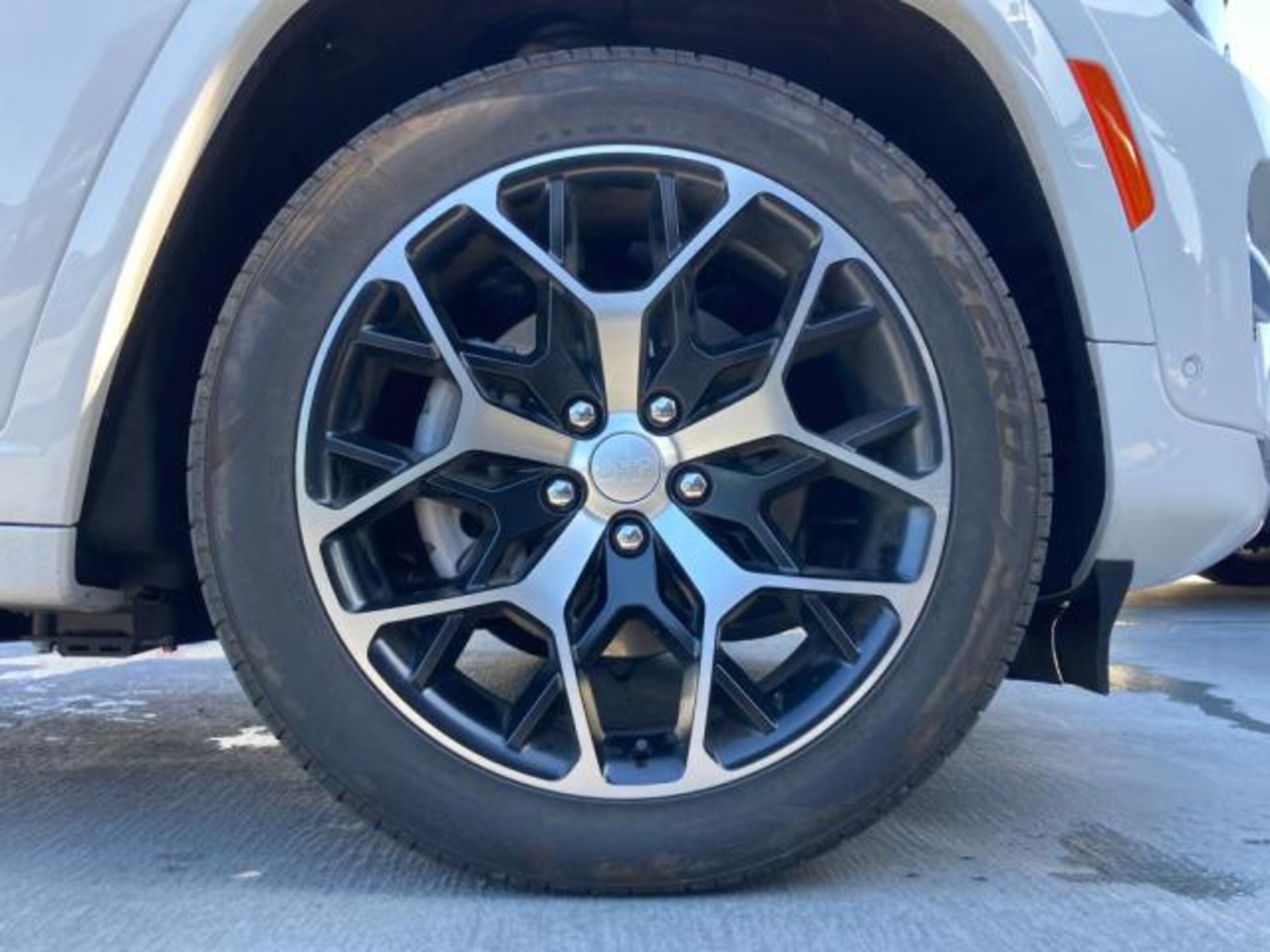 Jeep Grand Cherokee Summit Reserve 4xe 4WD Certified Used Car — photo 9