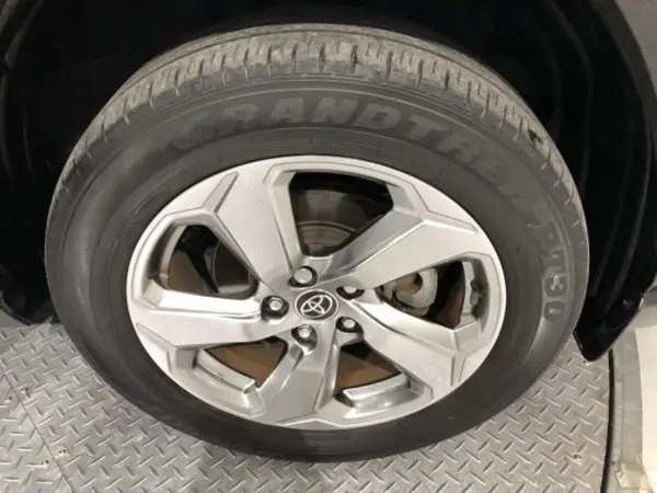 Toyota RAV4 2.5 Hybrid G E-Four 4WD — photo 9