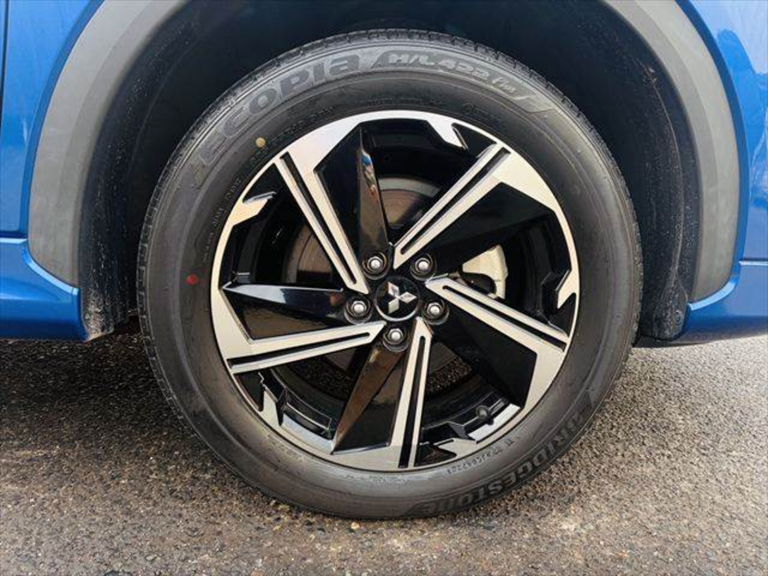 Mitsubishi Eclipse Cross PHEV 2.4 P 4WD — photo 9