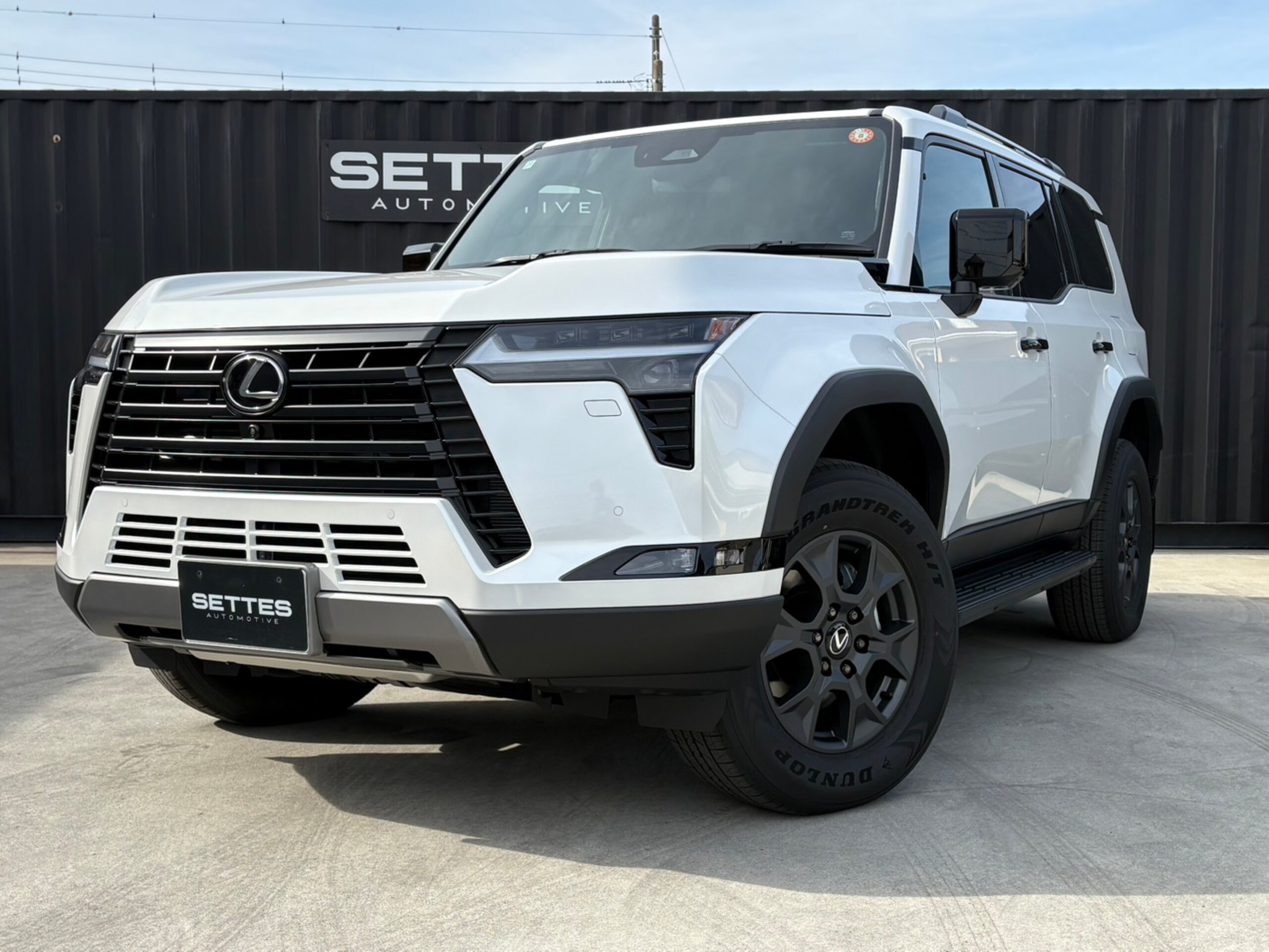 Lexus GX550 OverTrail Plus 4WD Mark Levinson Moonroof Digital Inner Mirror Cool Box Panoramic View Monitor (White)