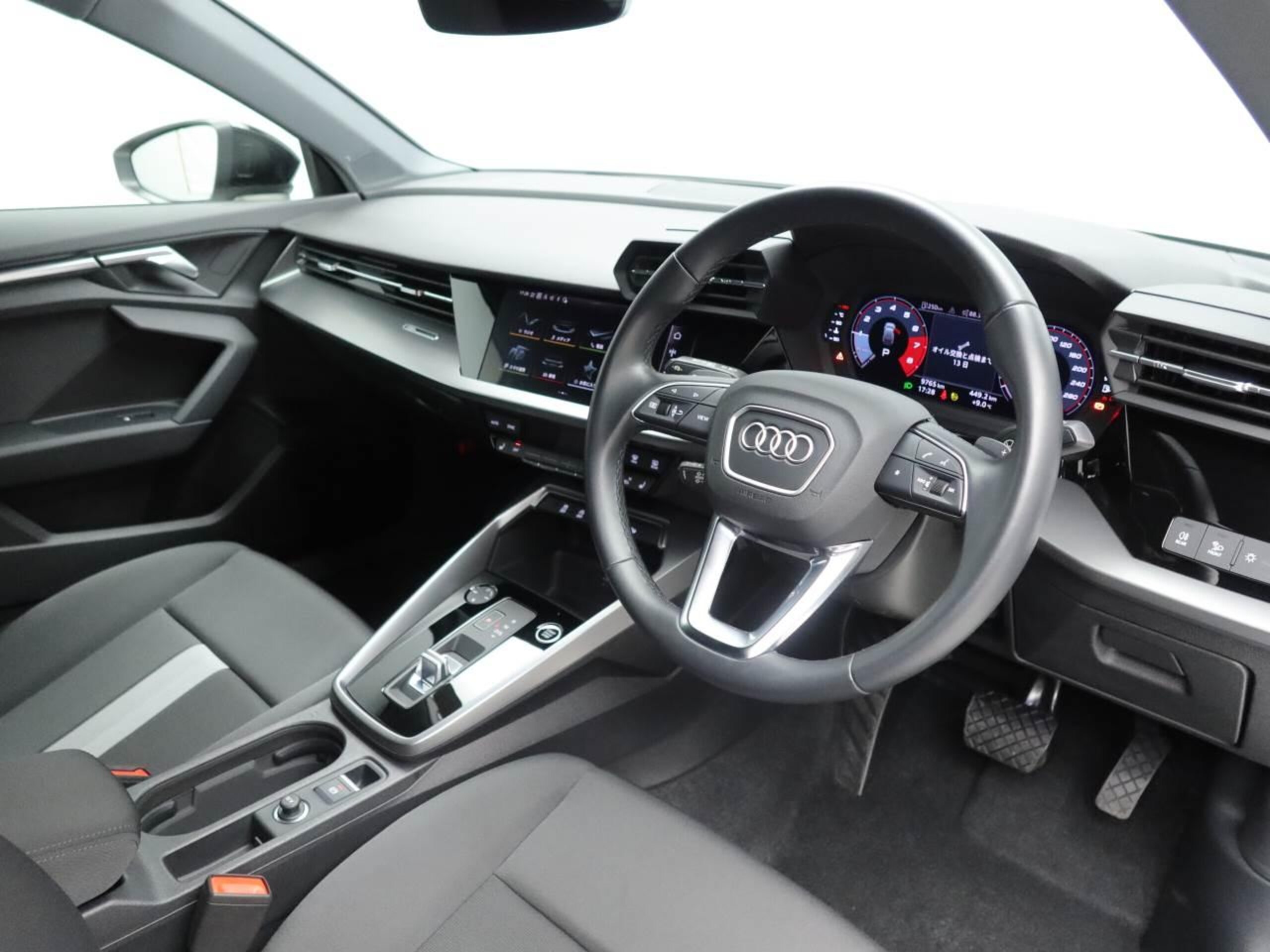 Audi A3 Sportback 30 TFSI Signature Edition Black Styling 18-inch Alloy LED Headlights Heated Power Front Seats Privacy Glass Smartphone Interface Wireless Charging Rear Camera Front/Rear Brake Assist Navigation TV (Glacier White Metallic) — photo 7