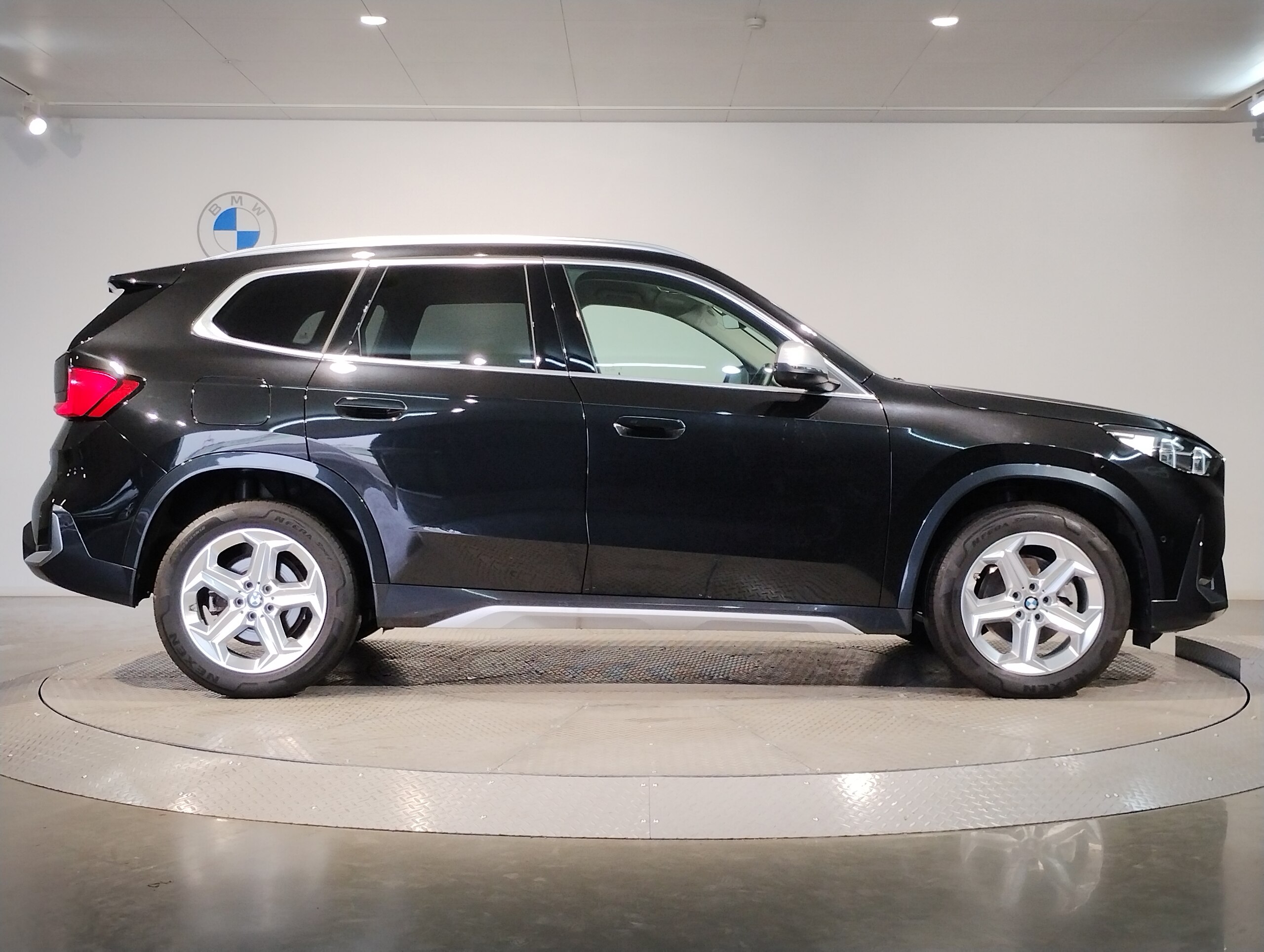 BMW X1 xDrive20d xLine DCT Diesel Turbo 4WD — photo 7