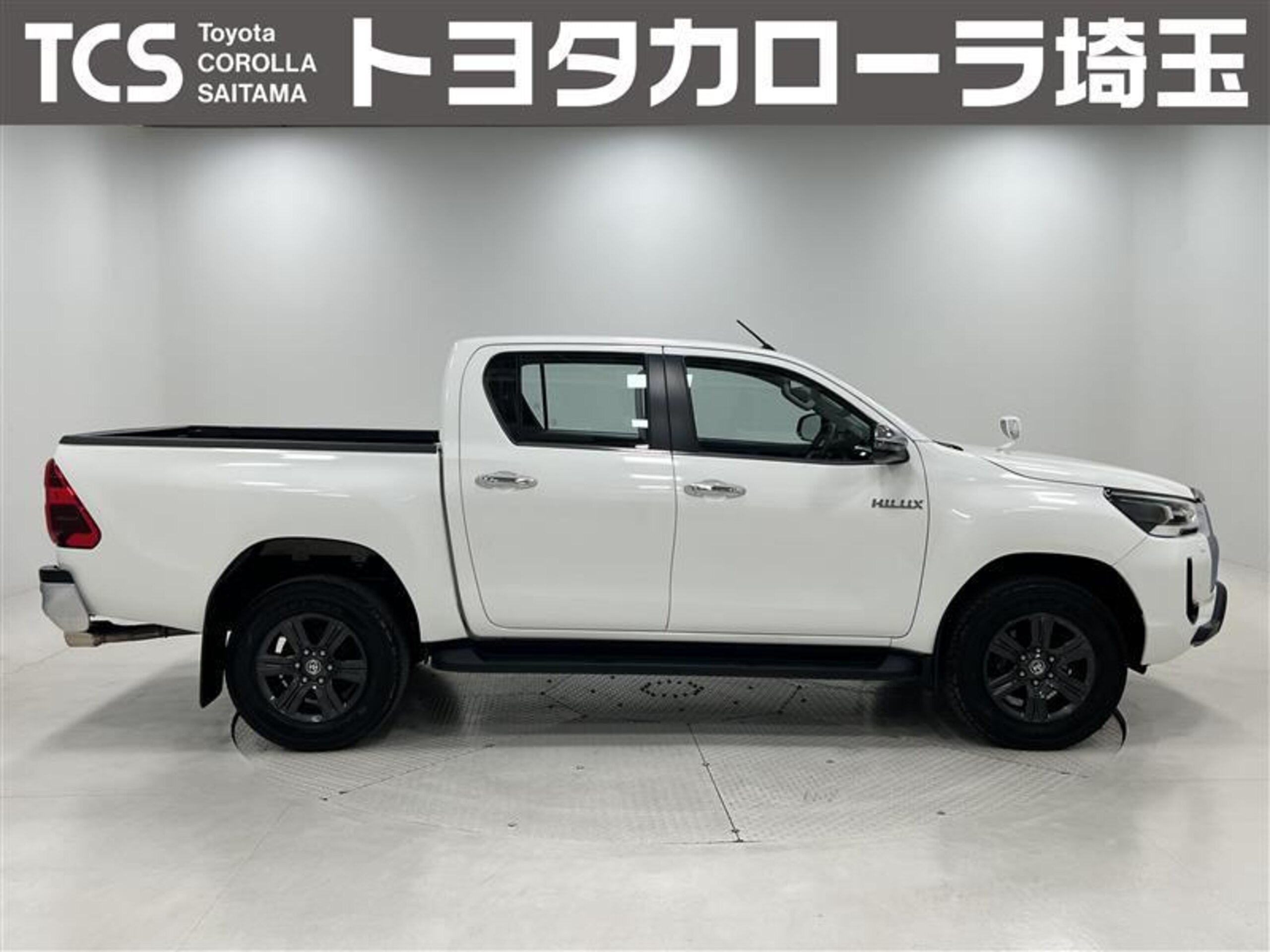 2023 Toyota Hilux — photo 2