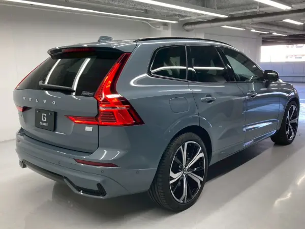 Volvo XC60 Recharge Ultimate T6 AWD Plug-in Hybrid 4WD PHEV Thunder Gray New Car 2-Year Warranty Panoramic Roof One Owner Black Leather Air Suspension Genuine 21AW Massage Heated/Cooled Seats Charging Cable Head-Up Display Harman/Kardon Adaptive Cruise (Thunder Gray Metallic) — photo 8