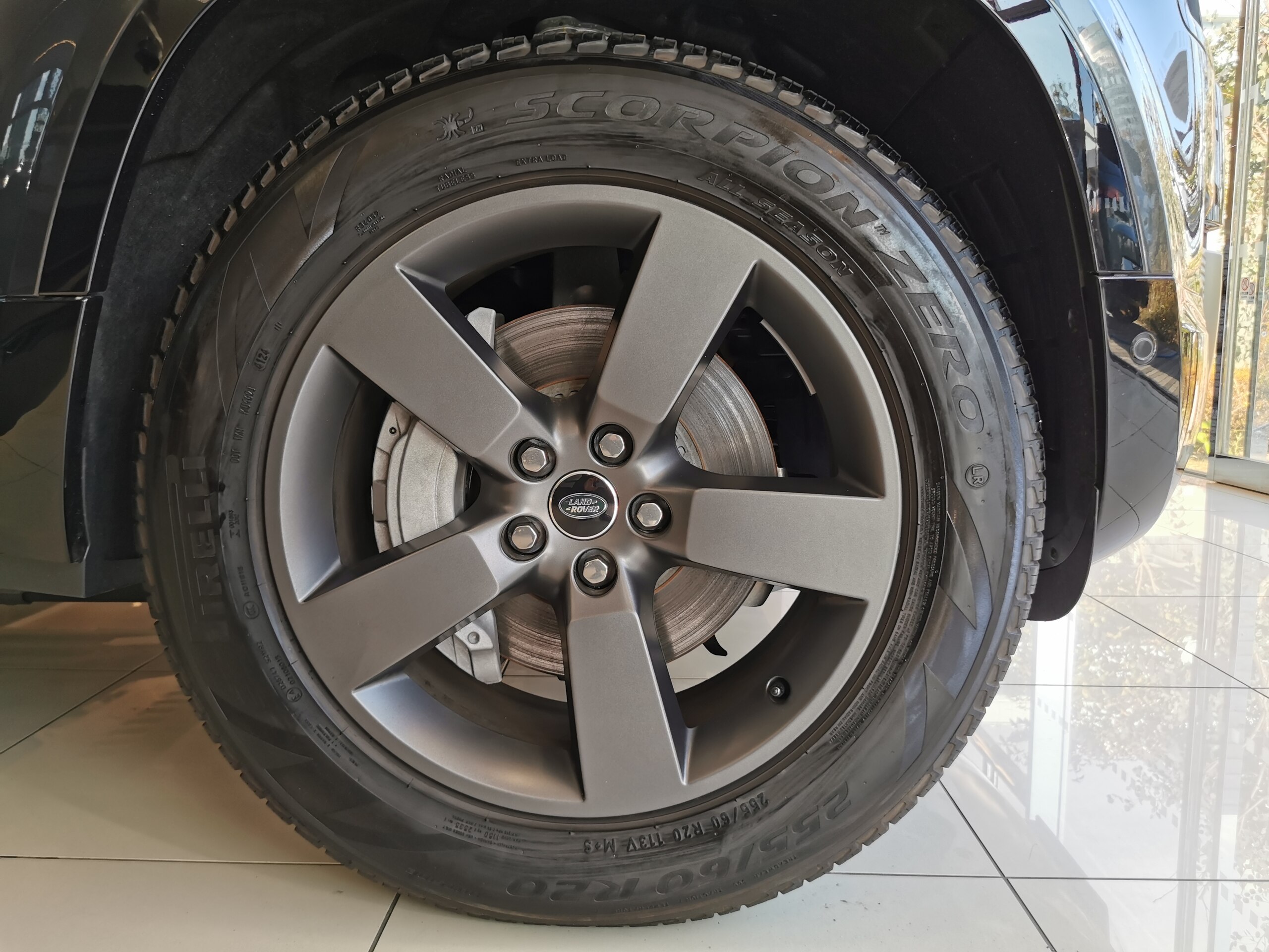 Land Rover Defender 130 X Dynamic SE 3.0L D350 Diesel Turbo 4WD — photo 8