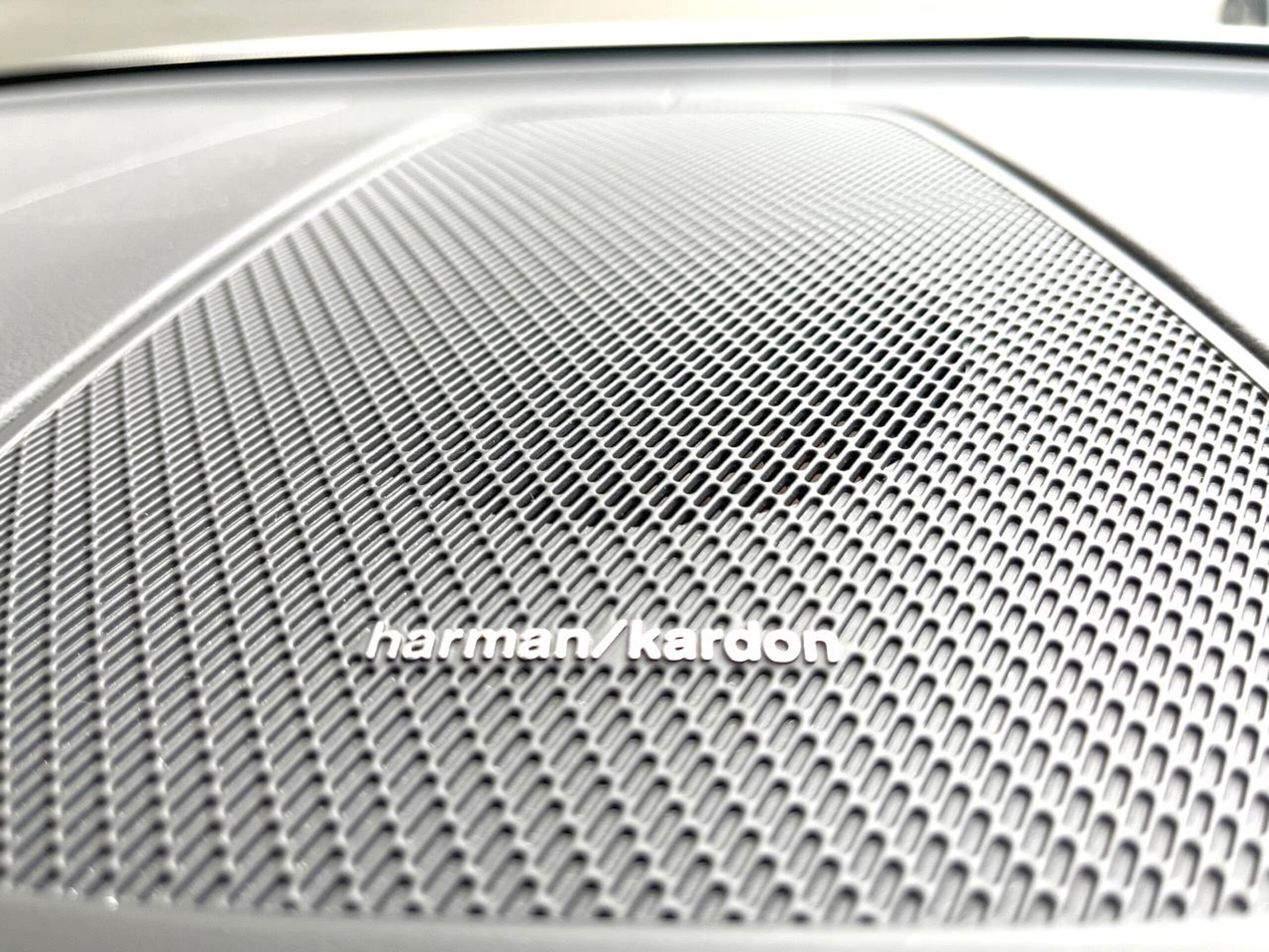 Volvo XC60 Ultimate B5 AWD 4WD Certified Used Car — photo 8