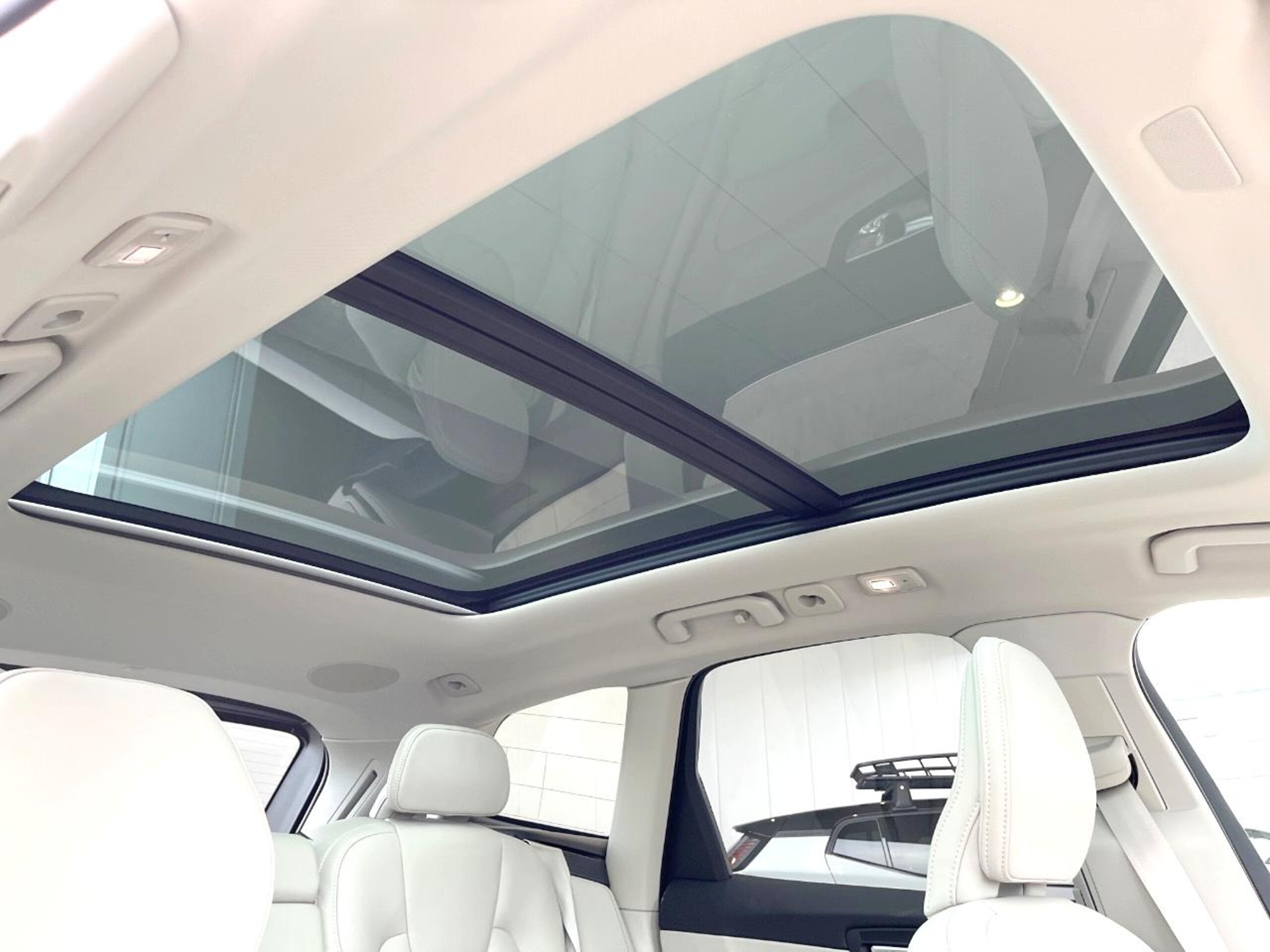 Volvo XC60 Ultimate B5 AWD 4WD Certified Used Car — photo 7