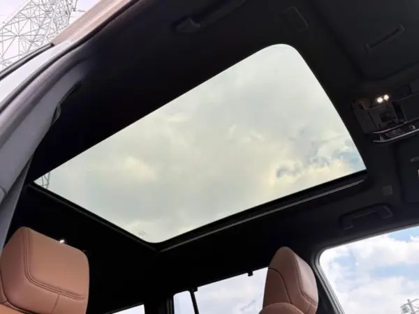 2025 Lexus Gx — photo 3