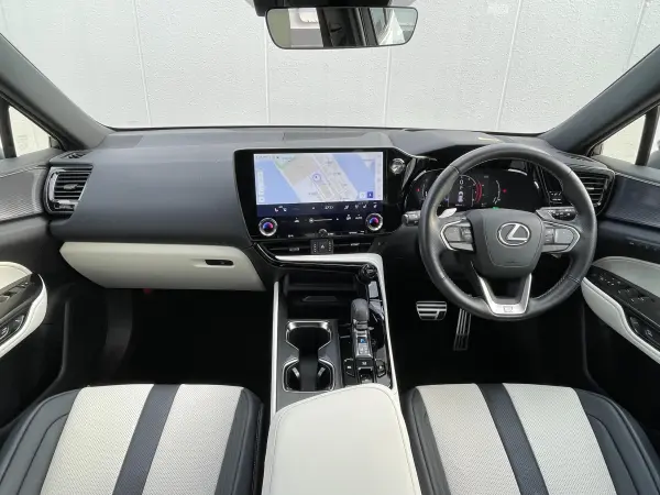 2023 Lexus Nx — photo 2