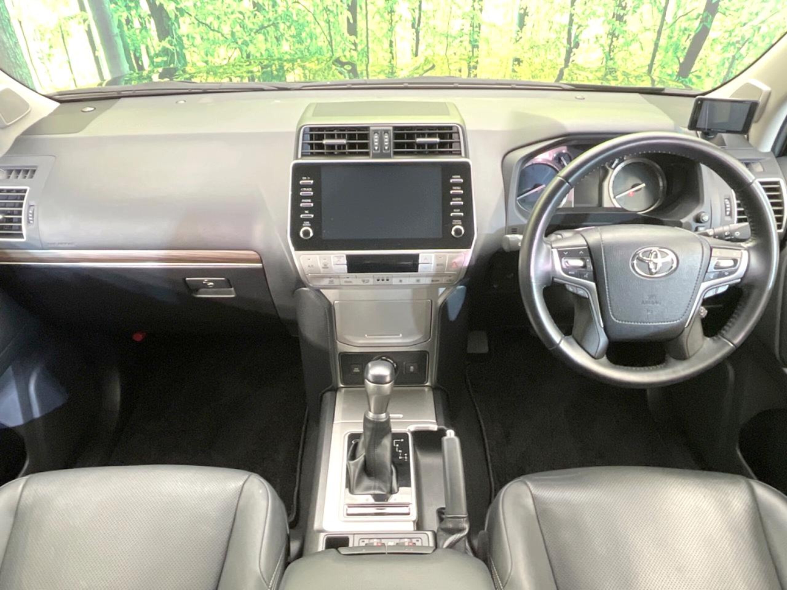 2021 Toyota Landcruiser Prado — photo 2