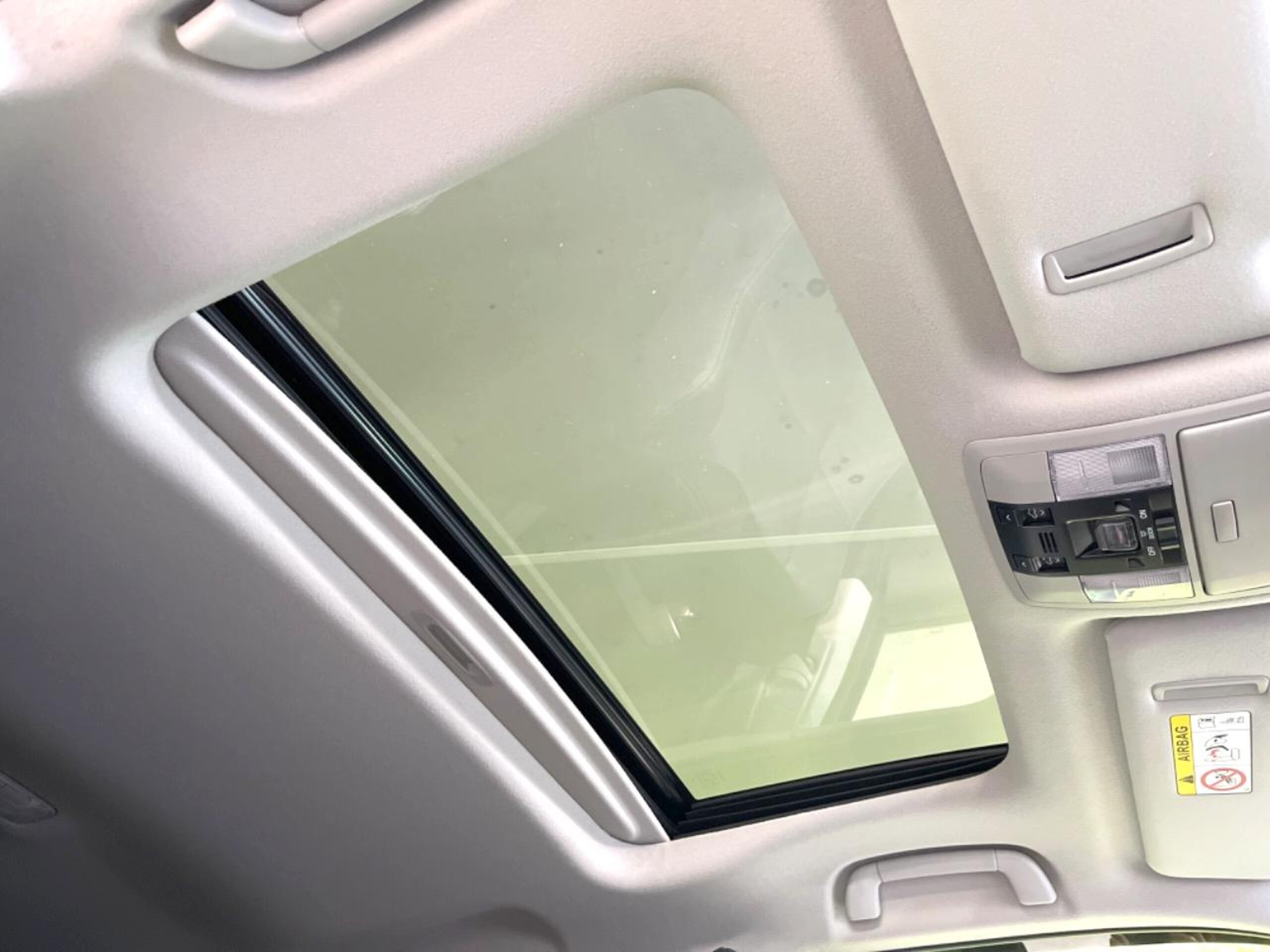 2021 Toyota Landcruiser Prado — photo 3