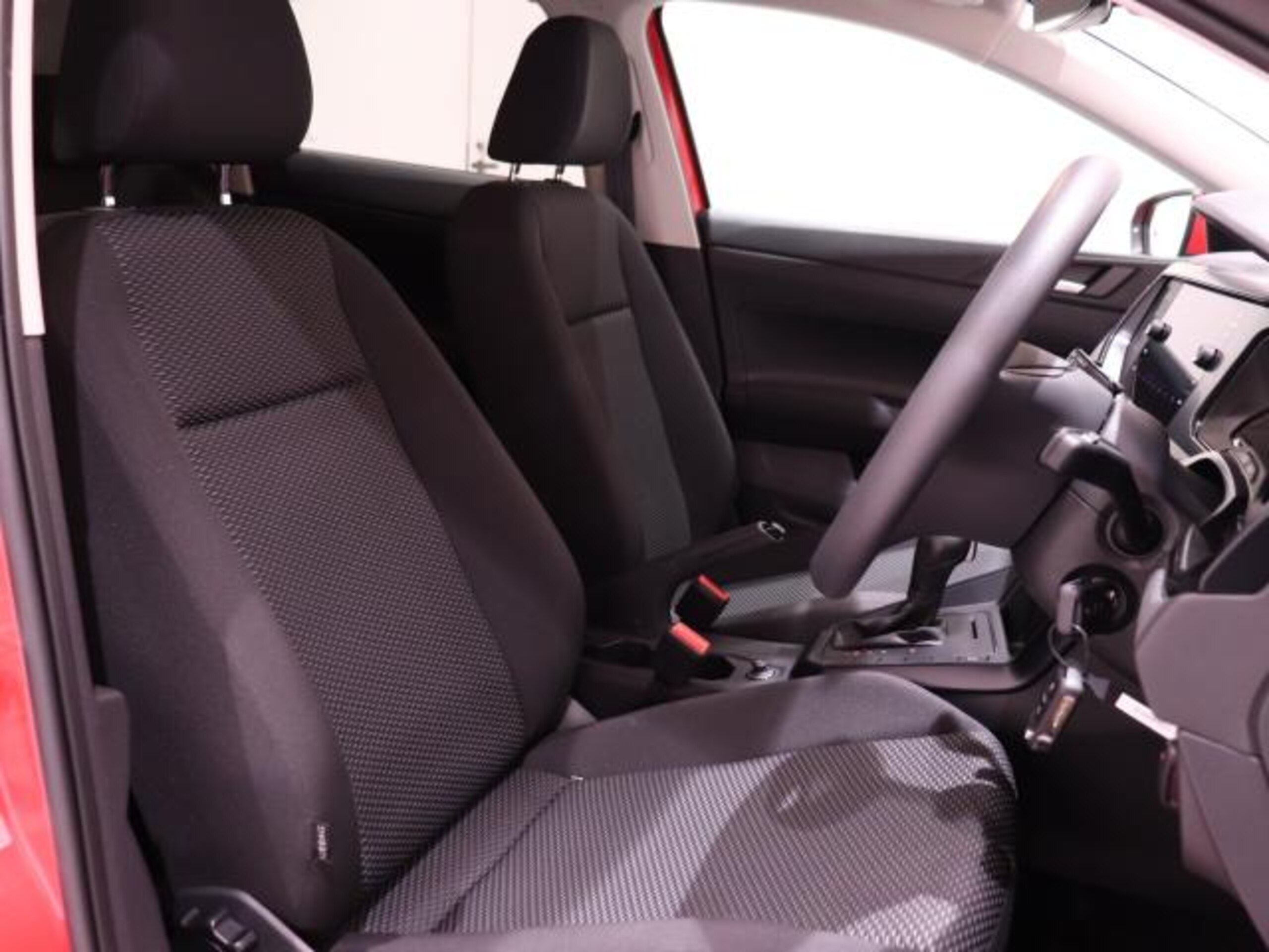 Volkswagen Polo TSI Trendline Certified Used Car with ETC and Backup Camera — photo 9