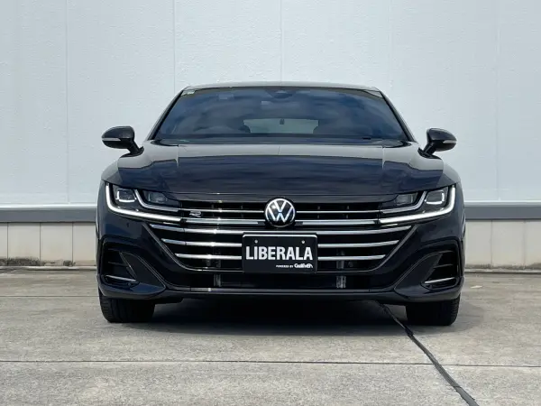 Volkswagen Arteon TSI 4Motion R-Line 4WD Digital Meter Cluster Genuine Navigation Power Seats Seat Heater ACC Lane Keeping Backup Camera Dynamic Cornering Lights LED Headlights Rain Sensor Wireless Charging Paddle Shift Genuine Alloy Wheels (Gray) — photo 9