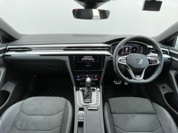 2023 Volkswagen Arteon — photo 2