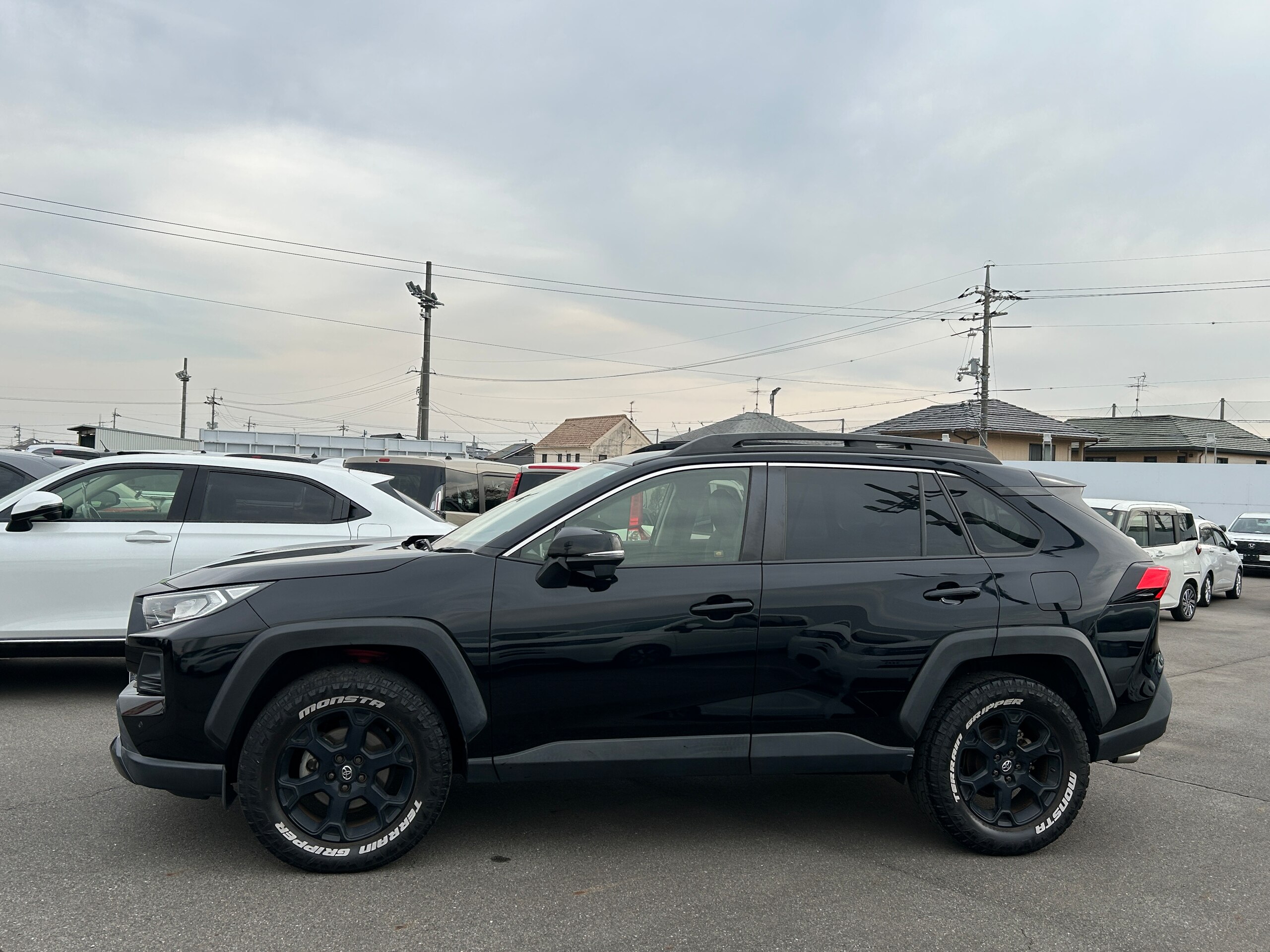 2021 Toyota  Rav4 — photo 2