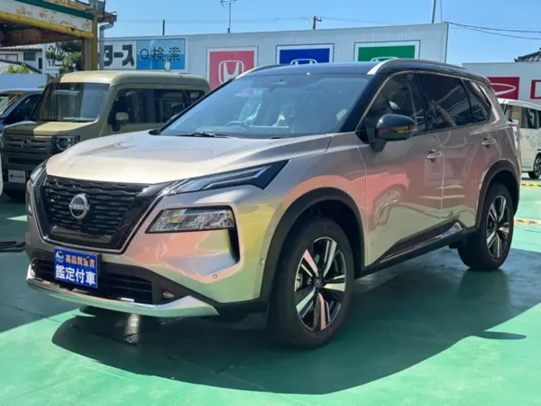 2025 Nissan Xtrail — photo 2
