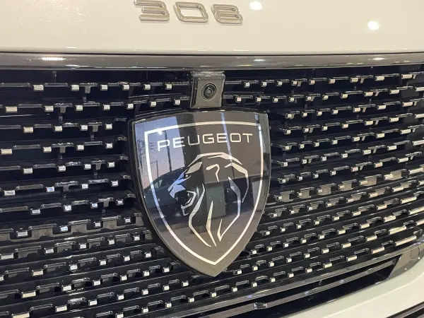 2024 Peugeot 308 — photo 2