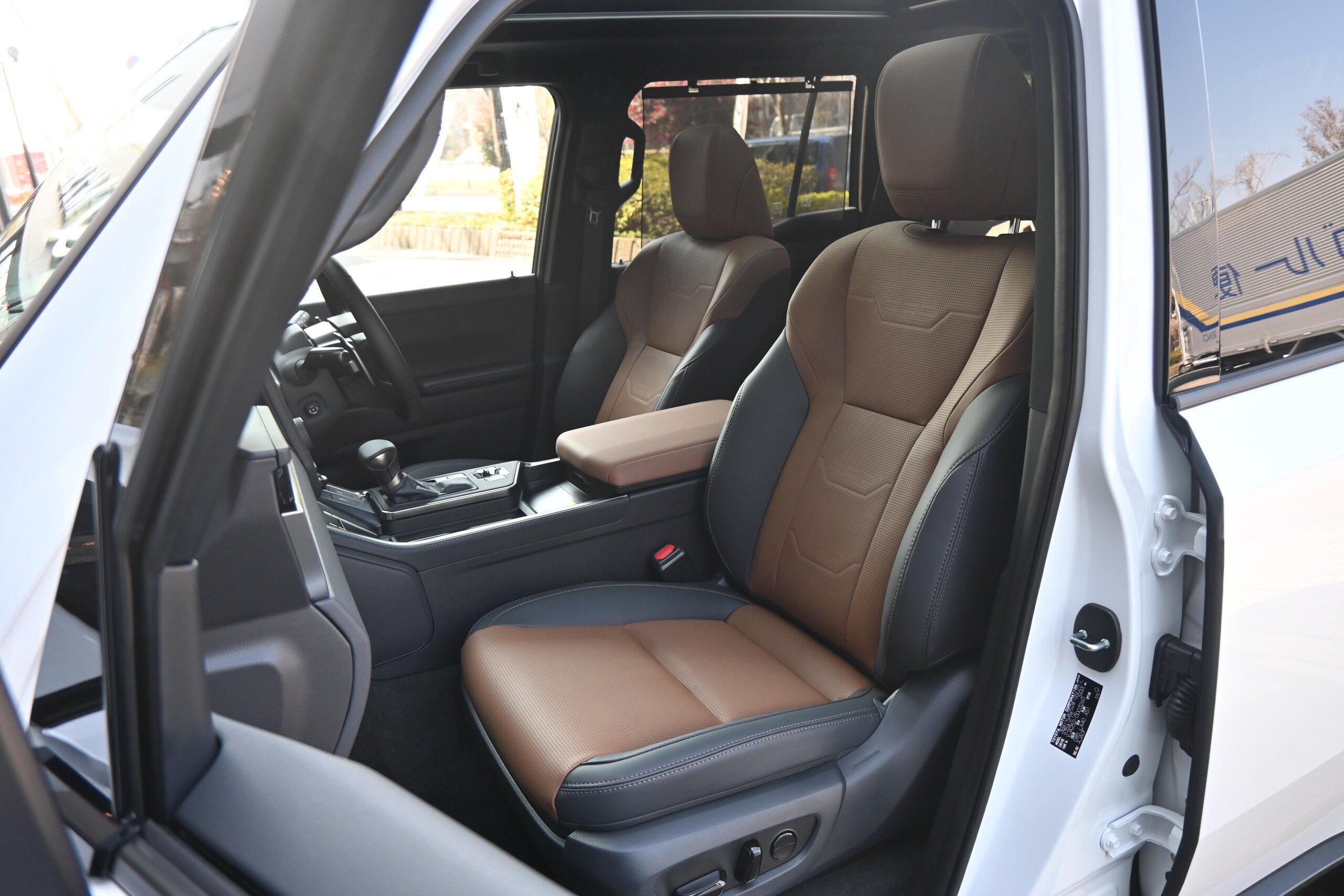 Lexus GX550 Version L 4WD — photo 7