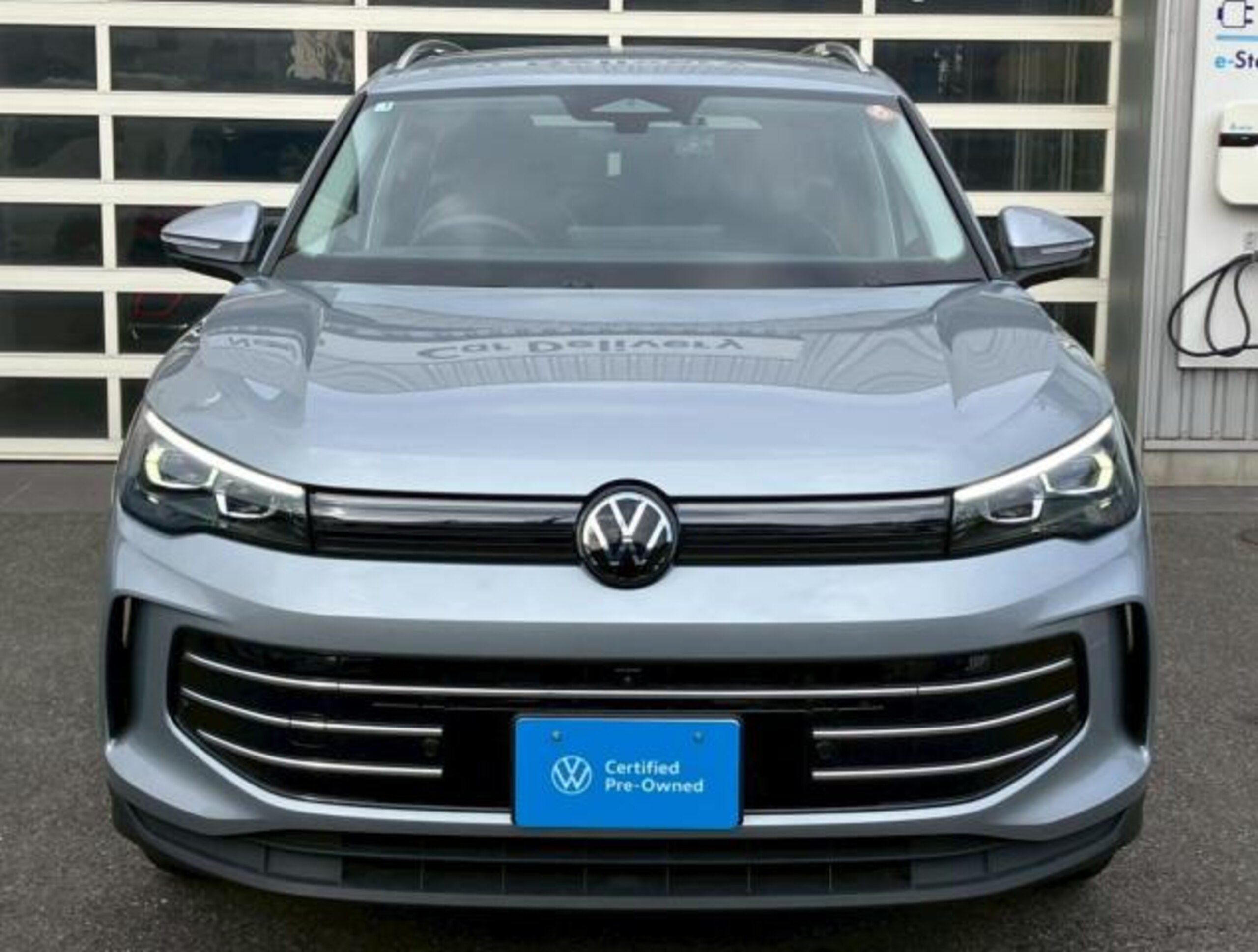 2025 Volkswagen Tiguan — photo 3