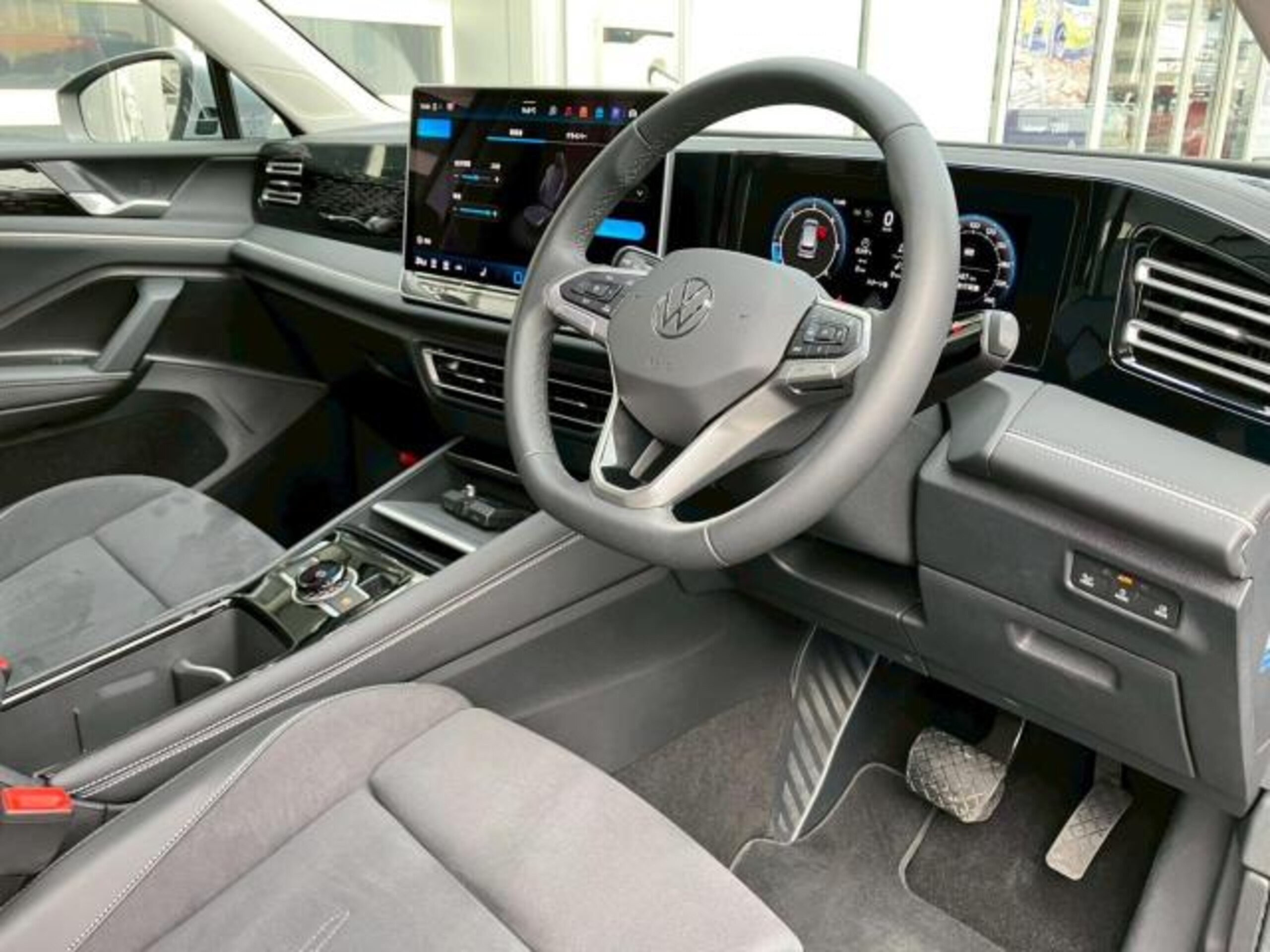 Volkswagen Tiguan TDI 4Motion Elegance Diesel Turbo 4WD — photo 8