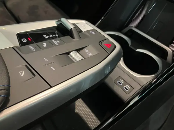 BMW X1 xDrive20d M Sport DCT Diesel Turbo 4WD Certified Used Car with M Sport Package, AT Paddle Shift, Comfort Access, Driving Assistant Professional, Power Seat with Memory (Black Sapphire Metallic) — photo 8