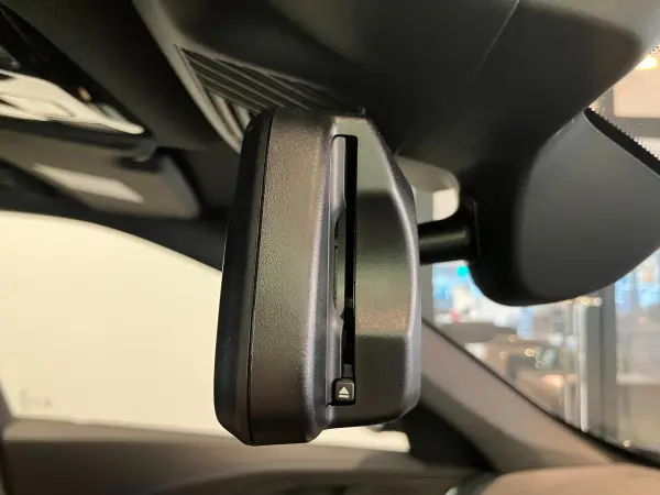 BMW X1 xDrive20d M Sport DCT Diesel Turbo 4WD Certified Used Car with M Sport Package, AT Paddle Shift, Comfort Access, Driving Assistant Professional, Power Seat with Memory (Black Sapphire Metallic) — photo 9