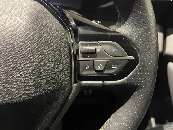 Peugeot 308GT BlueHDi Diesel Turbo Certified Used Car — photo 9