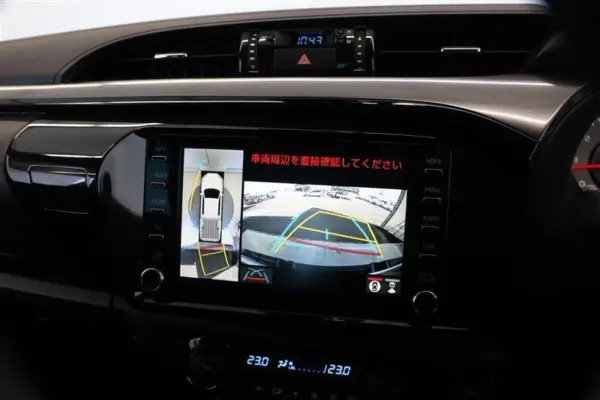 Toyota Hilux 2.4 Z GR Sport Diesel Turbo 4WD (White) — photo 9