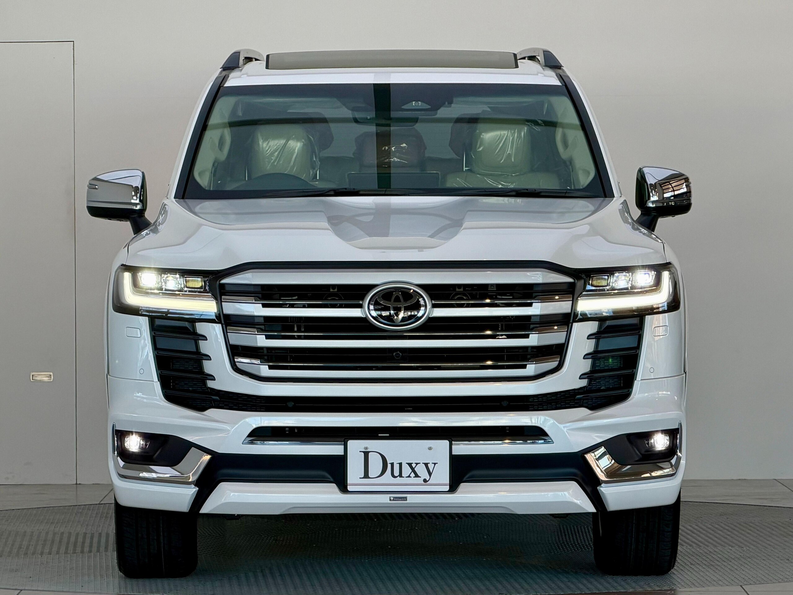 2026 Toyota Landrcuiser 300 — photo 2