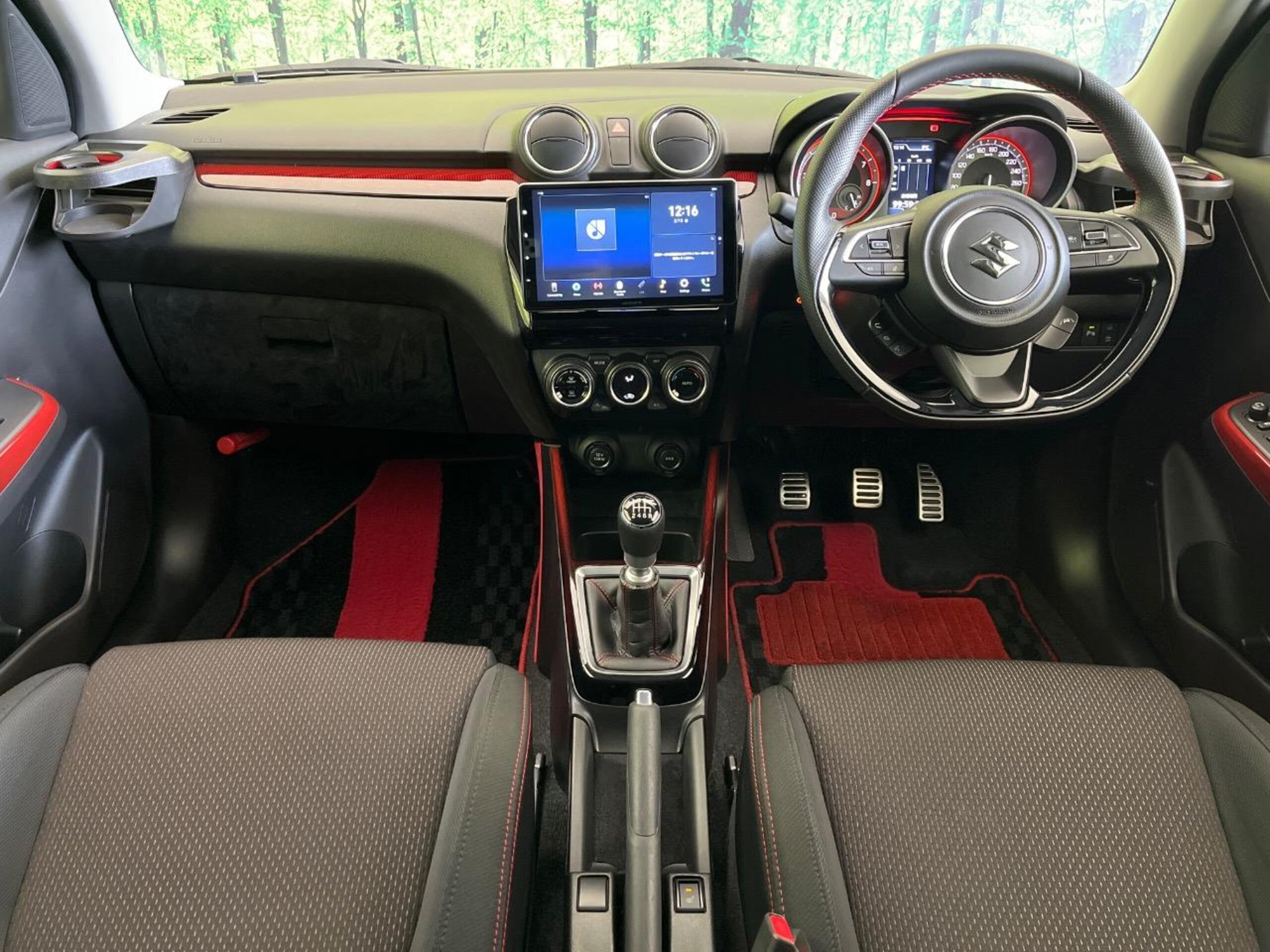 2024 Suzuki Swift — photo 2