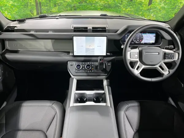 2025 Landrover Defender — photo 2