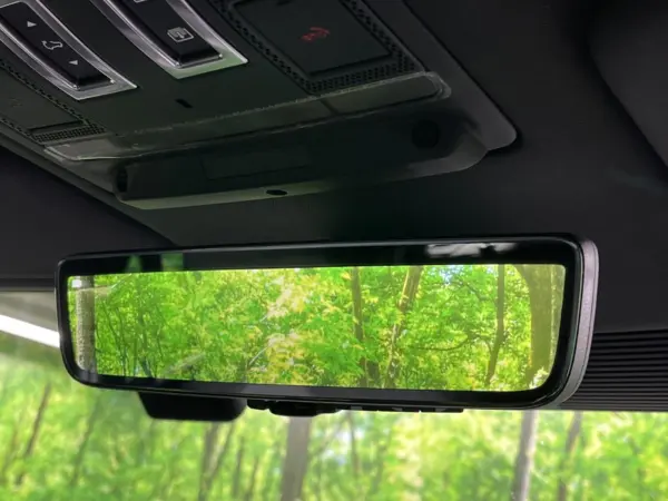 2025 Landrover Defender — photo 3