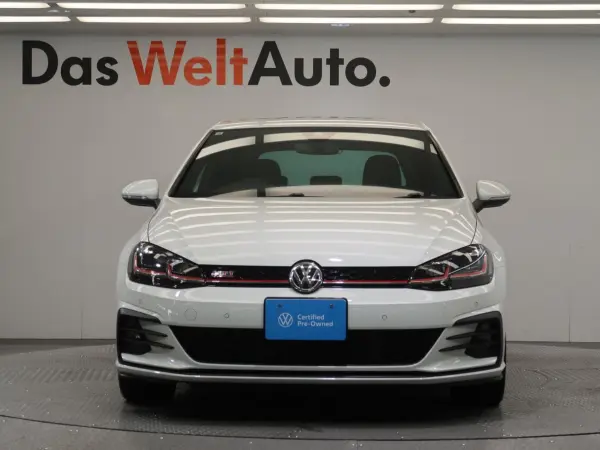 Volkswagen Golf GTI Performance — photo 9