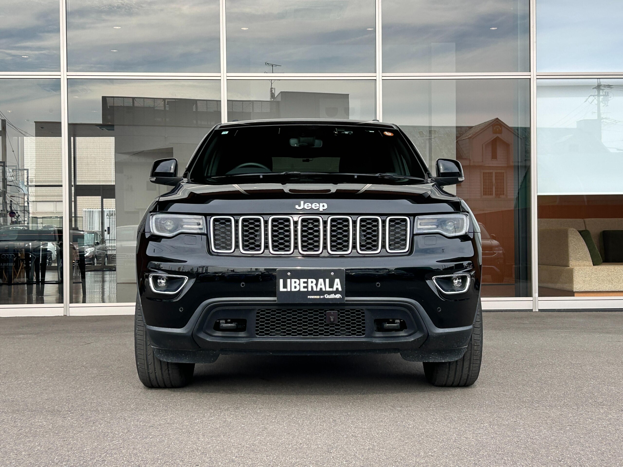 Jeep Grand Cherokee Laredo 4WD — photo 8