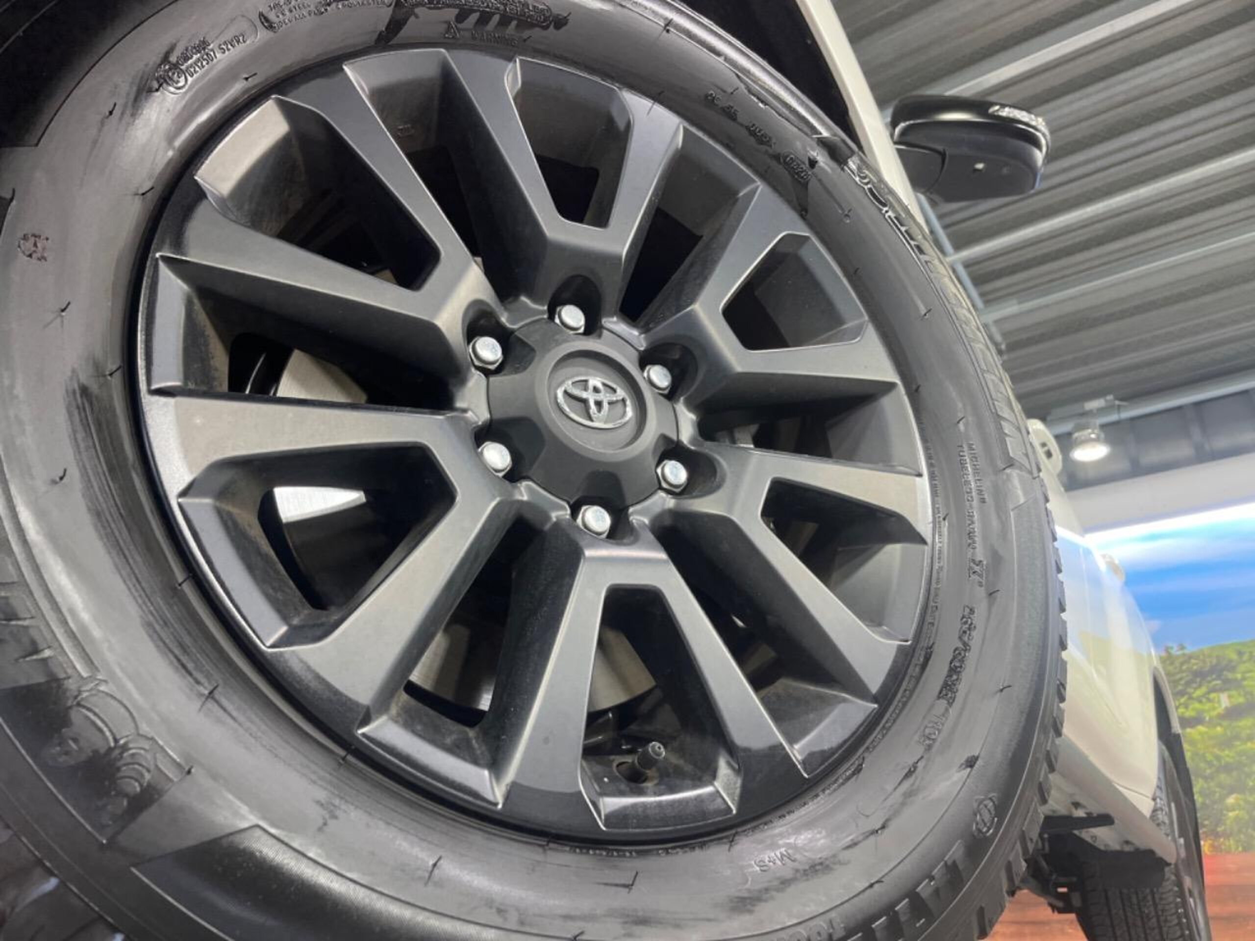 Toyota Land Cruiser Prado 2.8 TX L Package Matte Black Edition Diesel Turbo 4WD — photo 9