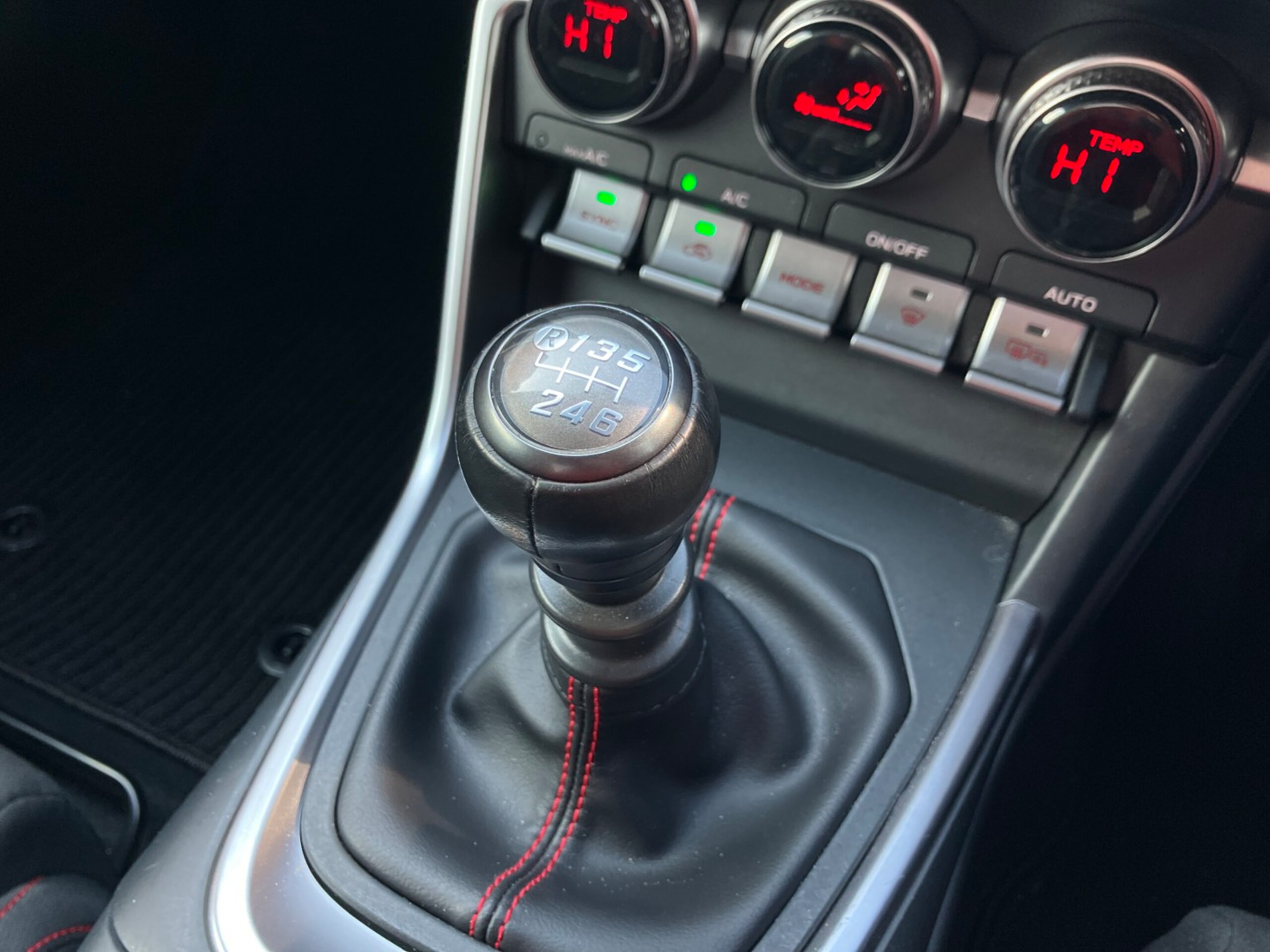 Subaru BRZ 2.4 R — photo 9