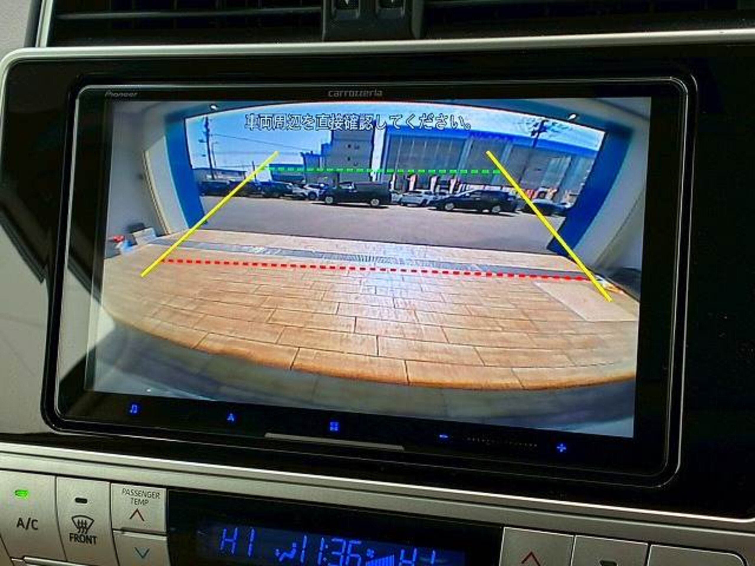 2021 Toyota Land Cruiser Prado — photo 3