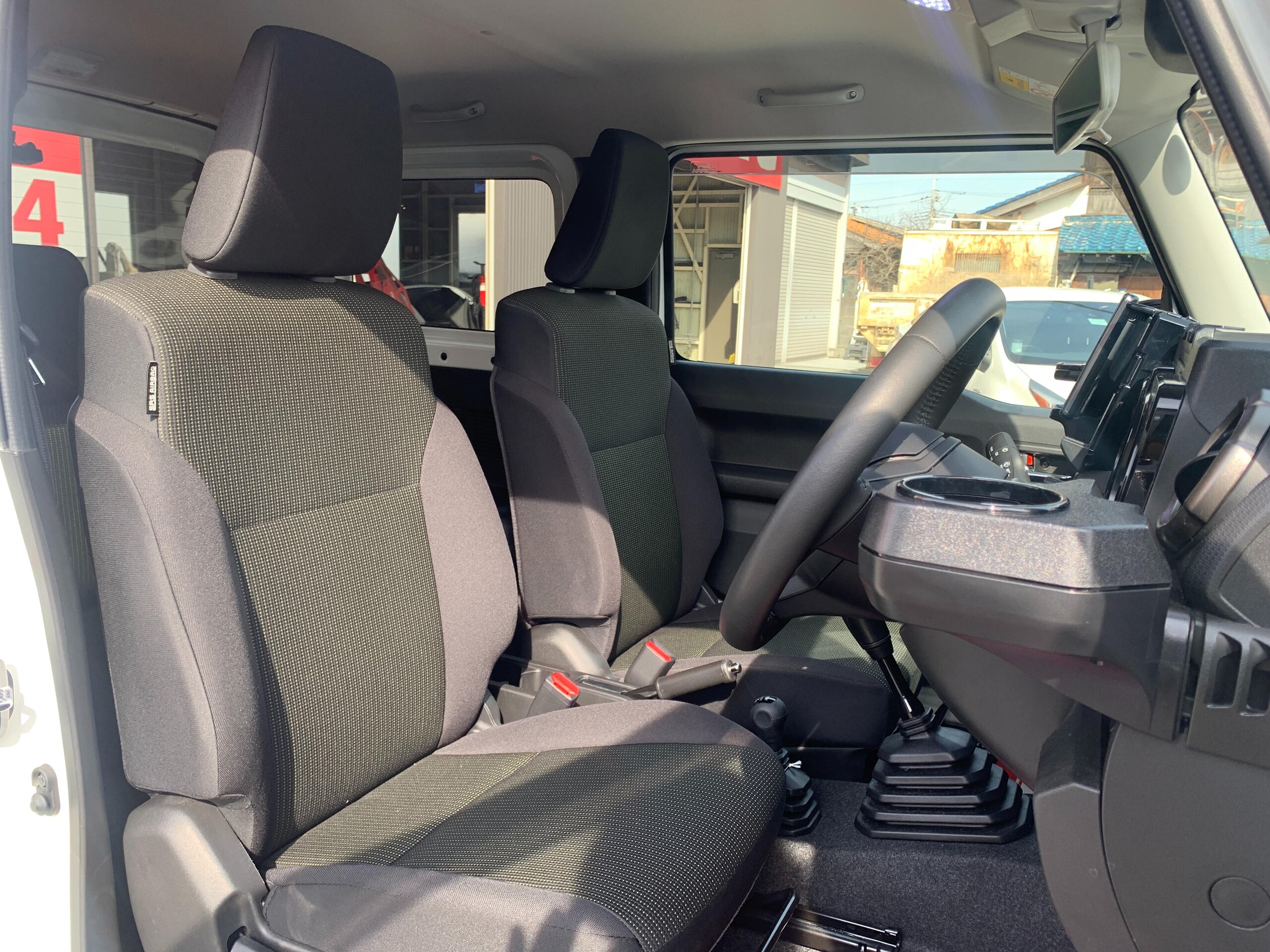 Suzuki Jimny Sierra 1.5 JC 4WD — photo 7