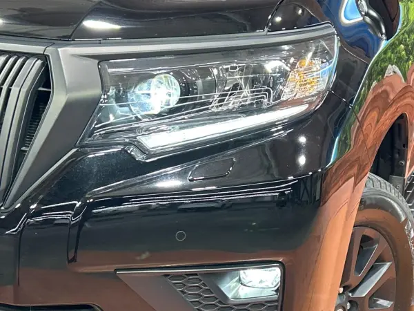 Toyota Land Cruiser Prado 2.7 TX L Package Matte Black Edition 4WD Non-Smoking Car/Sunroof/Genuine 9-inch Navigation/360-Degree Camera/Collision Damage Mitigation/Blind Spot Monitor/Radar Cruise/Digital Inner Mirror/Front Seat Air Conditioning/Dash Cam/LED Headlights/Corner Sensors (Black) — photo 8