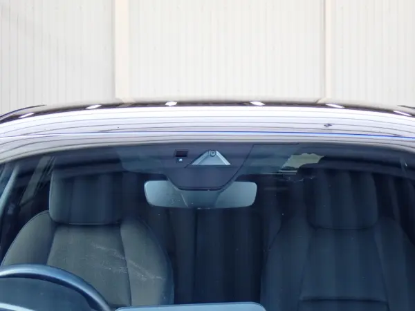 Mazda MAZDA3 Fastback 1.5 15C HUD BSM Backup Camera Mazda Connect Collision Mitigation Braking Obstacle Sensor LED Headlights Smart Key Bluetooth ETC (Deep Crystal Blue Mica) — photo 7