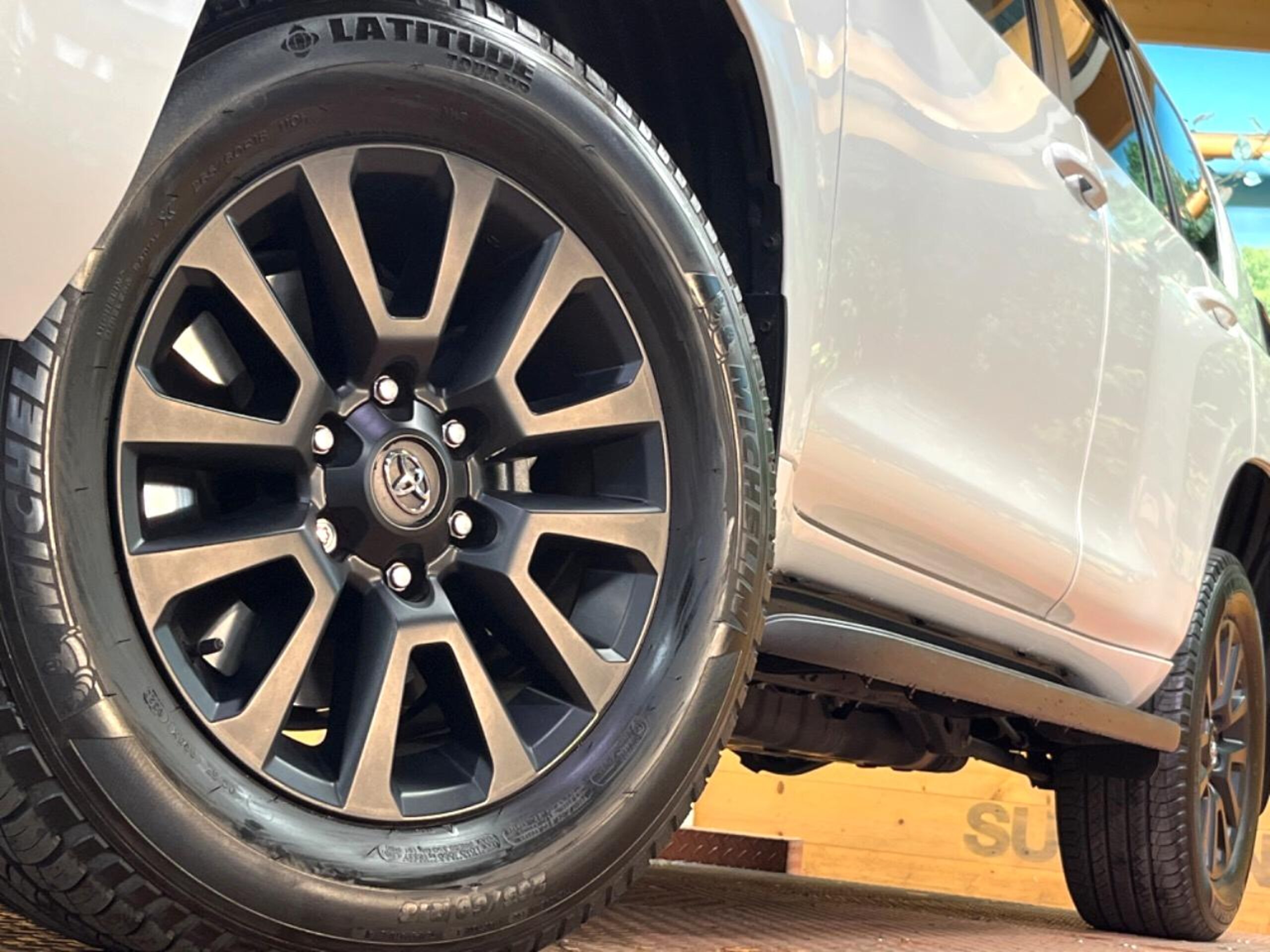 Toyota Land Cruiser Prado 2.8 TX L Package Matte Black Edition Diesel Turbo 4WD — photo 9